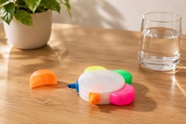 Marcador Fluorescente con Forma de Flor Multicolor | Goodie