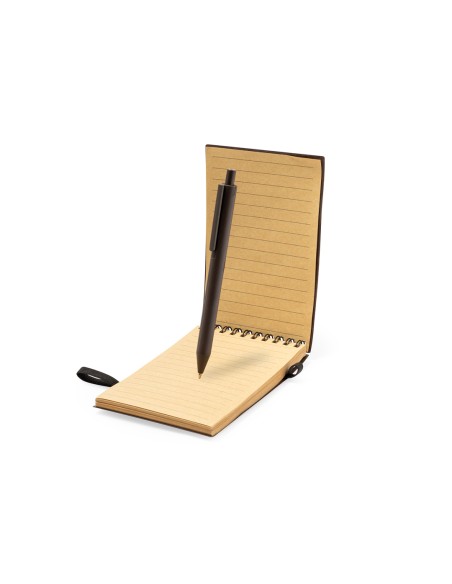 Set de libreta y bolígrafo de fibra de café personalizado, abierto con el bolígrafo sujeto