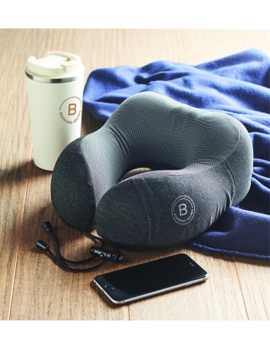 Almohada de viaje en RPET 7MO6709