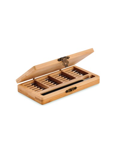 Set herramientas de 24 piezas 7MO6756