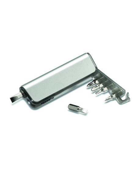 Set de herramientas y linterna 7IT3874