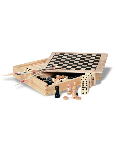 4 juegos en caja de madera 7KC2941
