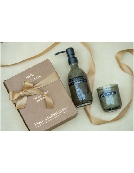 Dispensador de jabón de manos de 200 ml y juego de velas aromáticas de 150 g con fragancia de ámbar oscuro Personalizado 6126311