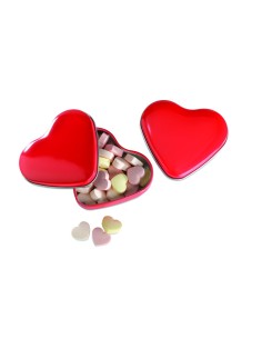 Caja corazón con caramelos 7MO7234