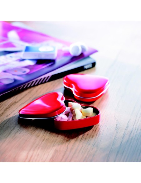 Caja corazón con caramelos 7MO7234