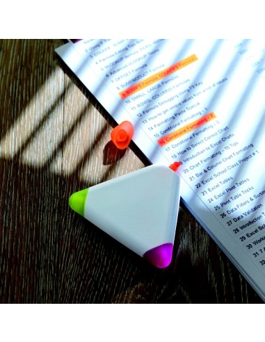 Marcador Triangular de 3 Colores en Un Solo Cuerpo | Goodie