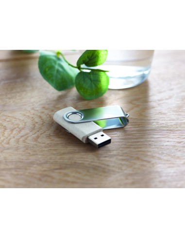 USB con clip metálico de 16GB 7MO9871c