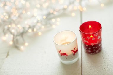 Vaso de cristal con vela navideña personalizado | Goodie