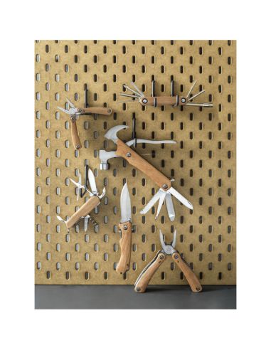 Navaja de bolsillo de 7 funciones y con mango...