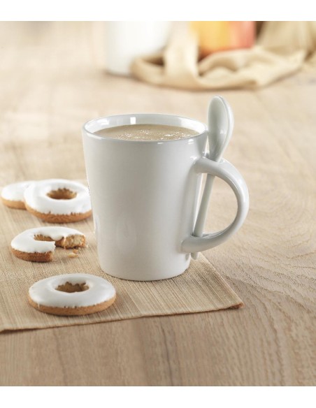 Taza con cuchara de cerámica. Personalizada 7MO8442