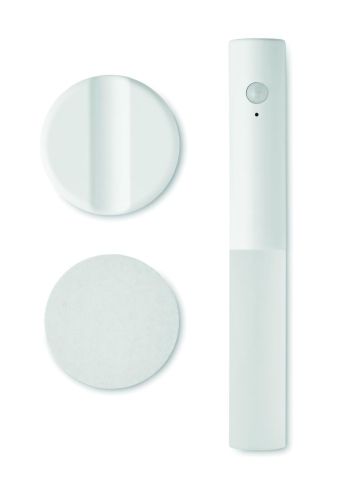 Luz recargable y con sensor Personalizado 7MO2462