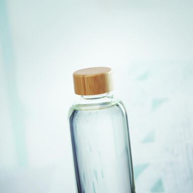 Botella 650 ml tapa de bambú Personalizada 7MO6426