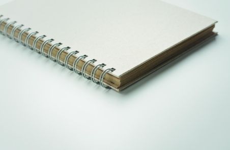 Libreta anillas A5 papel hierba Personalizada 7MO6541