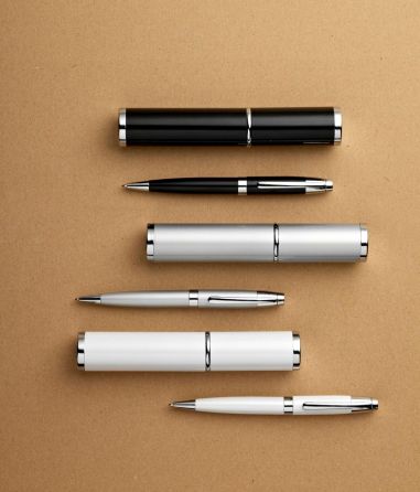 Bolígrafo de Metal con Estuche Personalizado | Goodie
