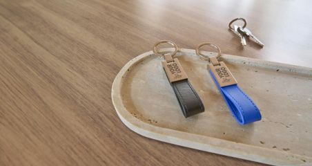 Llavero de Acero y PU Personalizado | Goodie