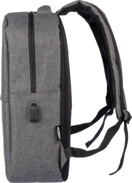 Mochila para PC de rPET con Puerto USB Personalizada | Goodie