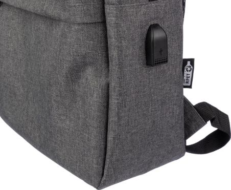 Mochila para PC de rPET con Puerto USB Personalizada | Goodie