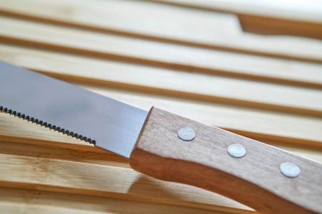 Tabla de Cortar y Cuchillo de Bambú Personalizada | Goodie
