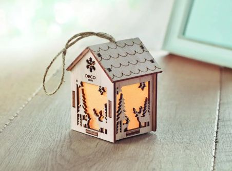 Adorno Navideño en Forma de Casa con Luz Interior Personalizado 7CX146