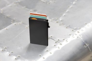 Tarjetero BrandCharger Personalizado