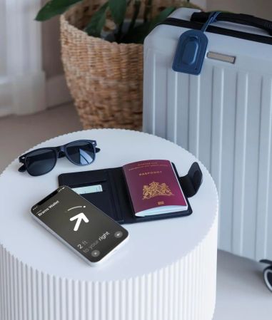 Porta pasaportes con localizador Personalizada | Goodie