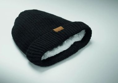Gorro de Punto con Parche de Microfibra Personalizado