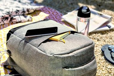 Mochila Antirrobo Personalizada | Portátil 13'' y Puerto USB | Goodie