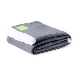 En una esquina de la manta