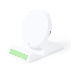 En el frontal de la base