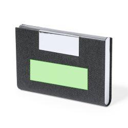 En el frontal parte superior