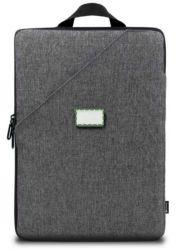 En la placa de metal