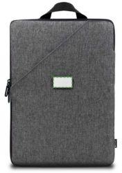 En la placa de metal