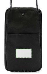 En la placa de metal